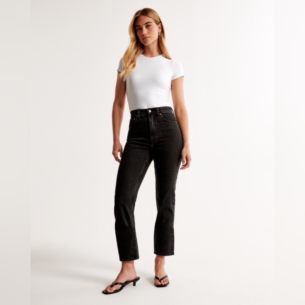 Abercrombie & Fitch Black The Ankle Straight Ultra High Rise Size 29 8R Chic 90s